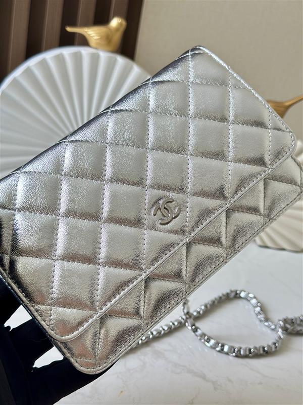 2026127215432454 570